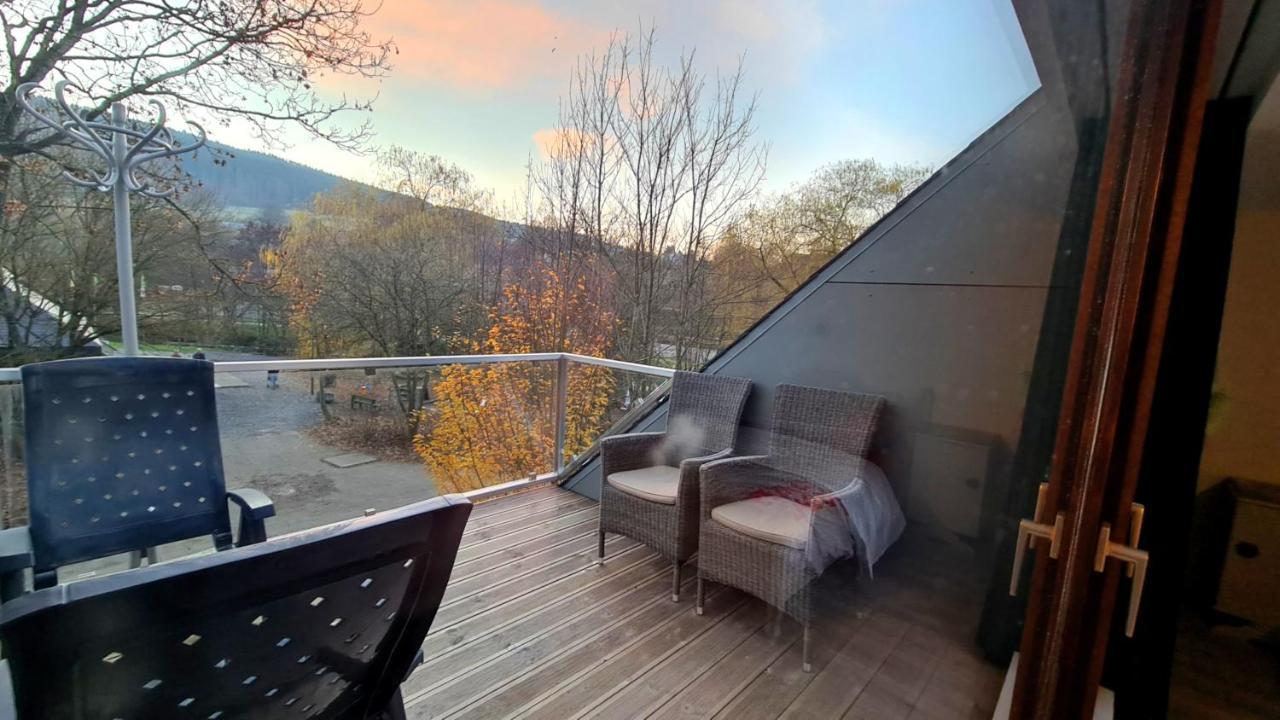 Le Salmoyard, Studio Au Bord Du Lac A Vielsalm Eksteriør billede