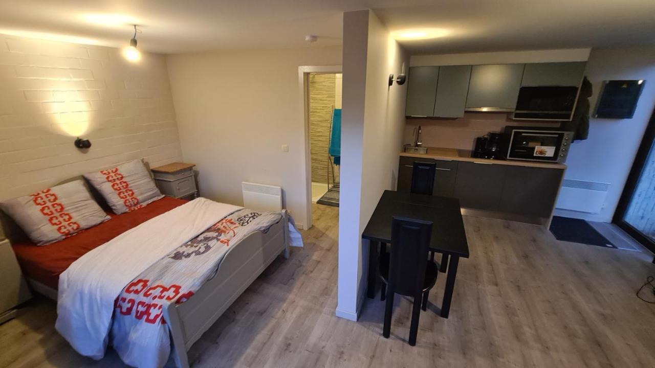 Le Salmoyard, Studio Au Bord Du Lac A Vielsalm Eksteriør billede